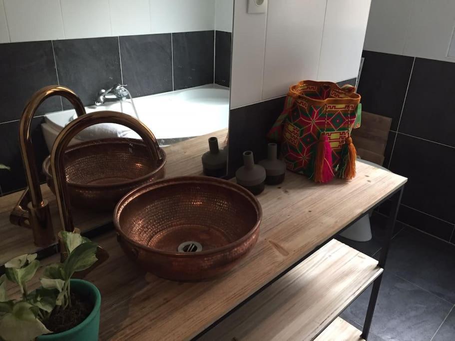 Beautiful Studio - 20' Walking From Montmartre Paris Eksteriør bilde